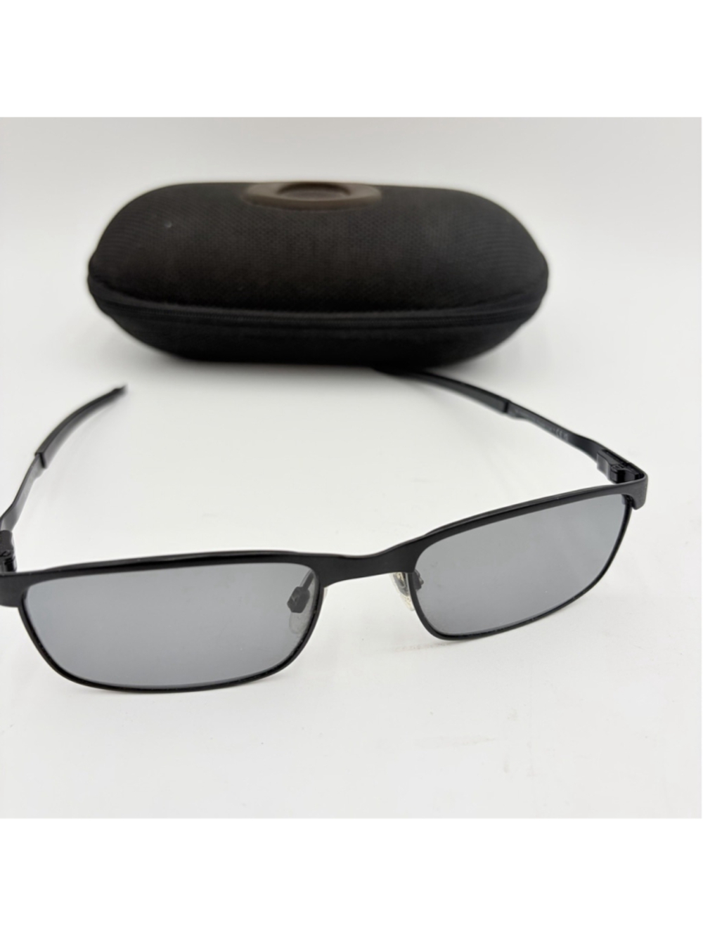 Oakley Steel Plate OX3222-0154 Frames 54-18-141 Powder Coal Case